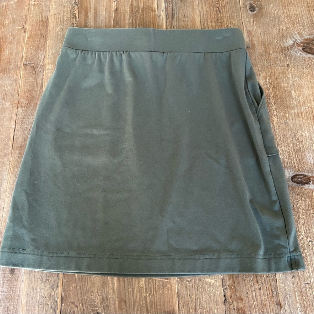 COZY EARTH Mini Skirt Brushed Bamboo Patch Pocket Skirt Olive Green Medium - Picture 3 of 8